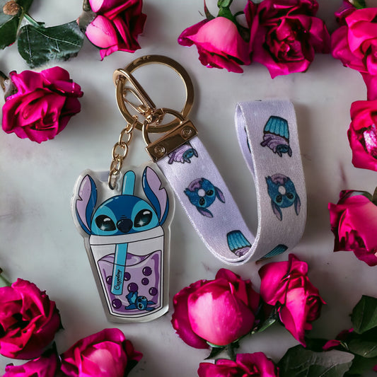 Porte clé bubble tea stitch avec lanière rose